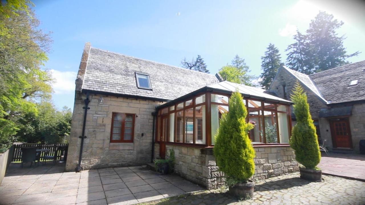 Smiddy Lodge Balloch Exterior photo