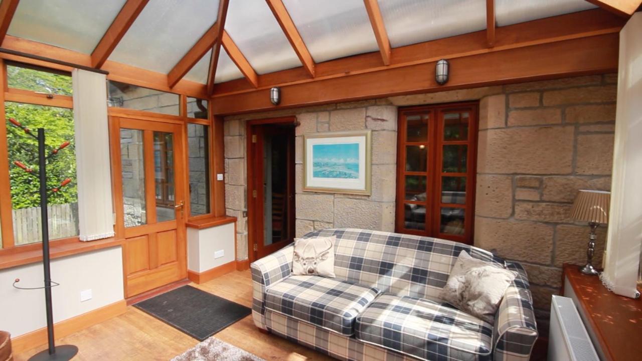 Smiddy Lodge Balloch Exterior photo